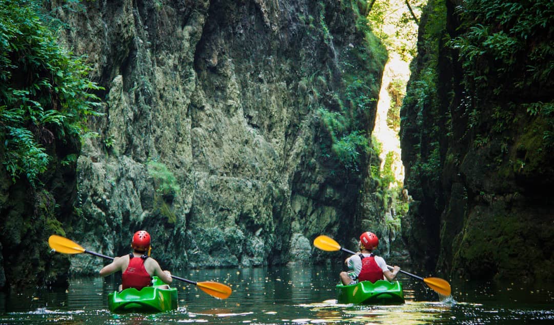 In canoa nelle gole del rio Novella